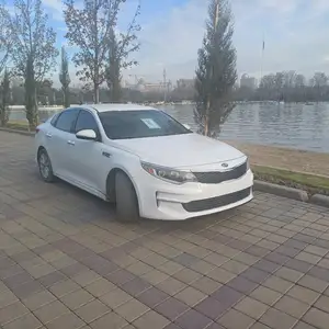 Kia K5, 2017