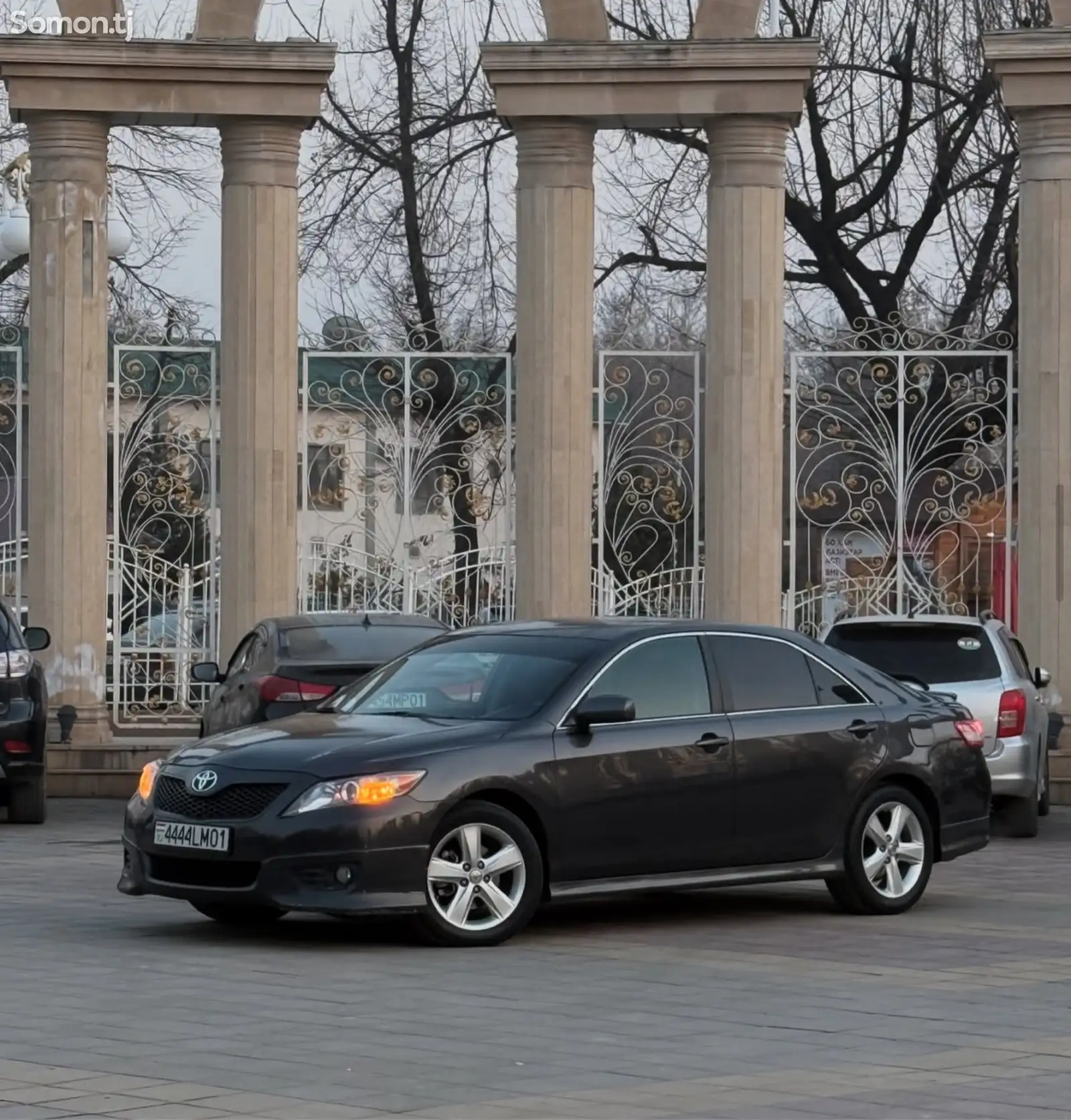 Toyota Camry, 2010-1