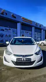 Hyundai Elantra, 2015-3