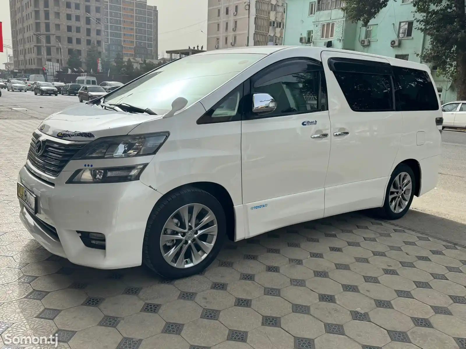 Toyota Vellfire, 2014-3