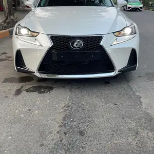 Lexus IS series, 2017