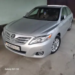 Toyota Camry, 2011