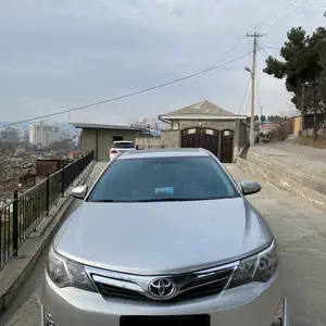 Toyota Camry, 2013