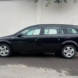 Opel Astra H, 2009