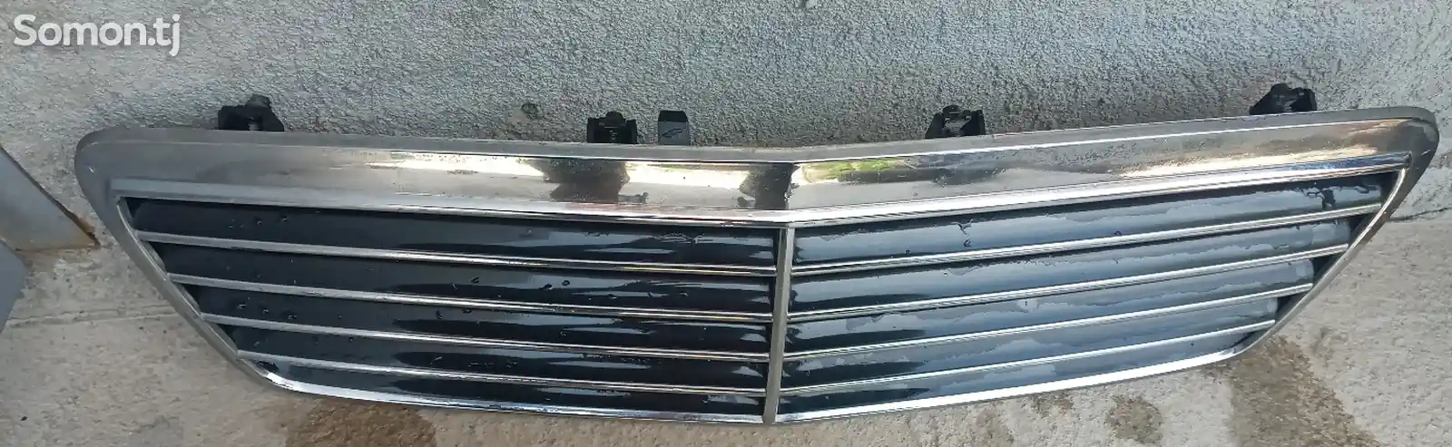 Решетка радиатора от Mercedes-Benz-3