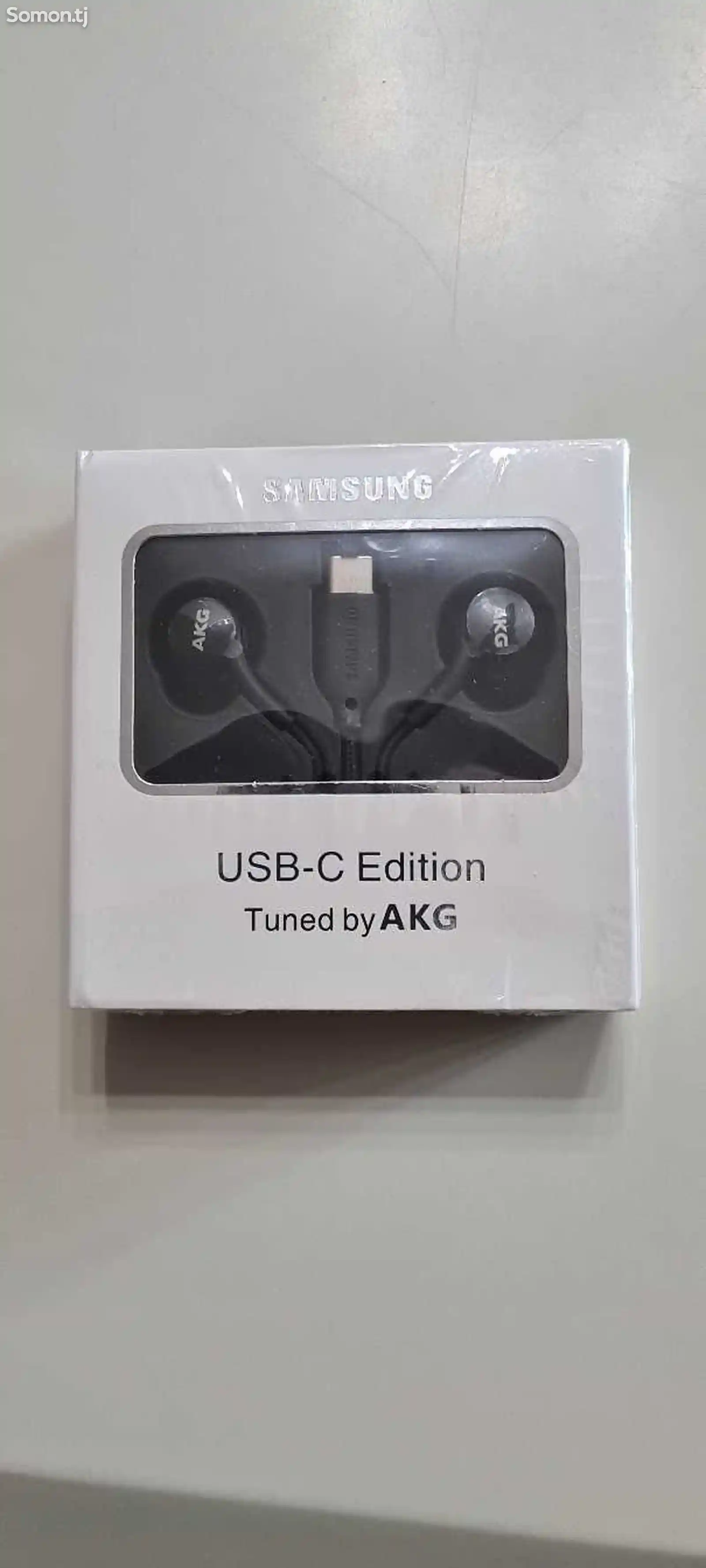 Беспроводные наушники Samsung AKG USB C-2