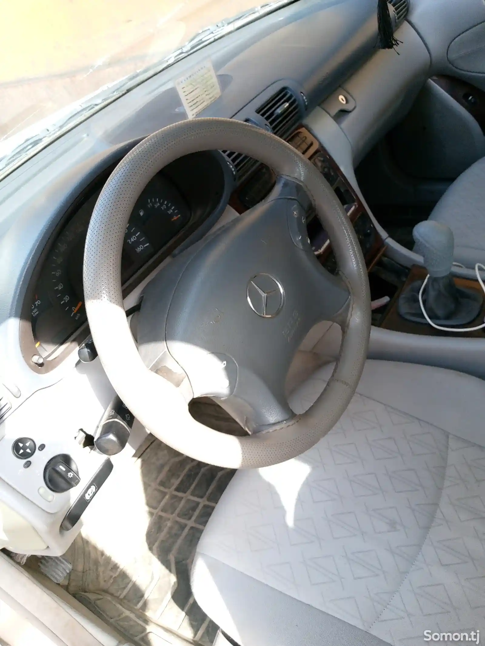 Mercedes-Benz E class, 2000-1