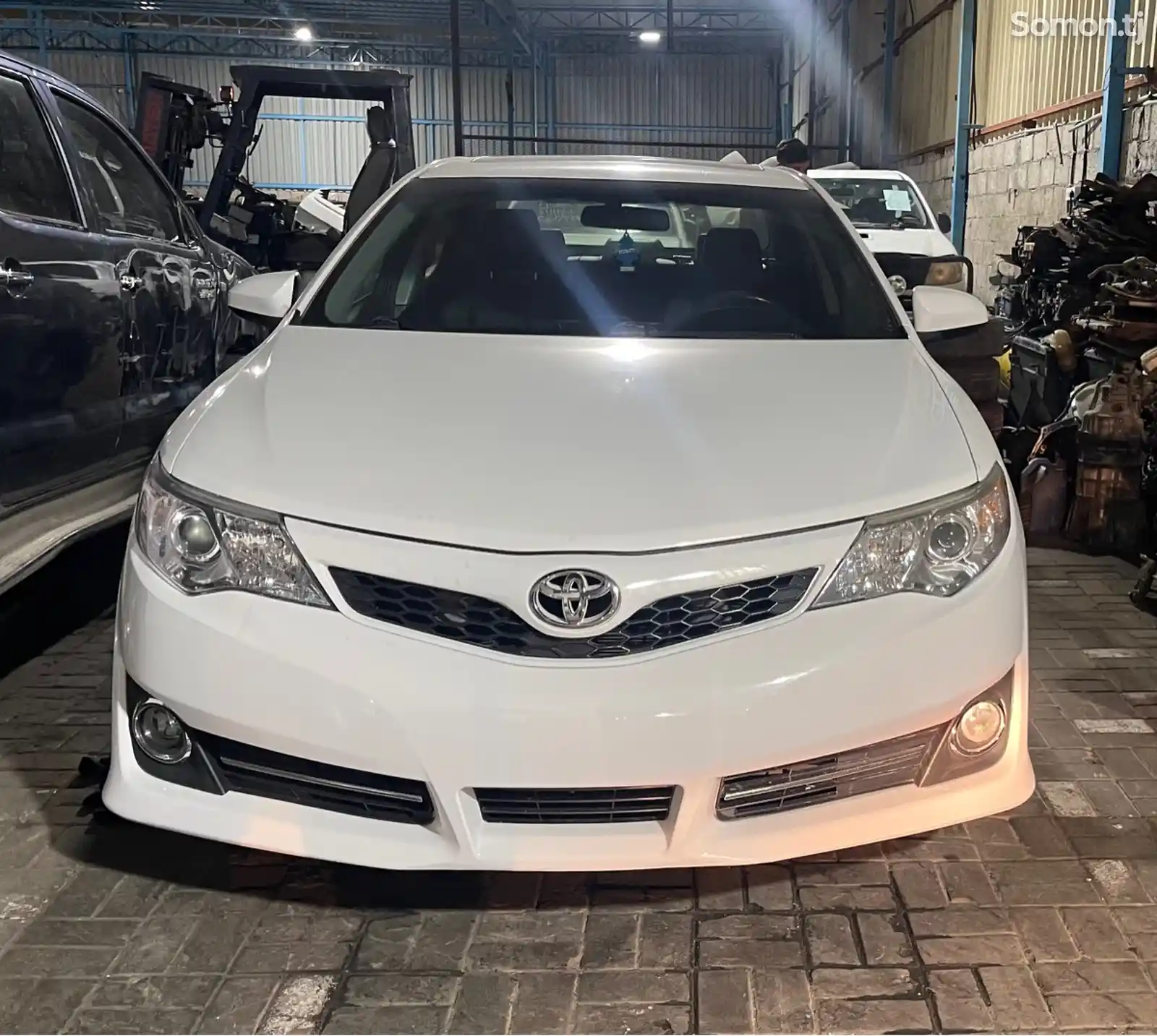 Toyota Camry, 2014-1