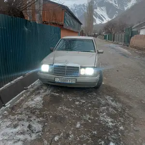 Mercedes-Benz W124, 1991