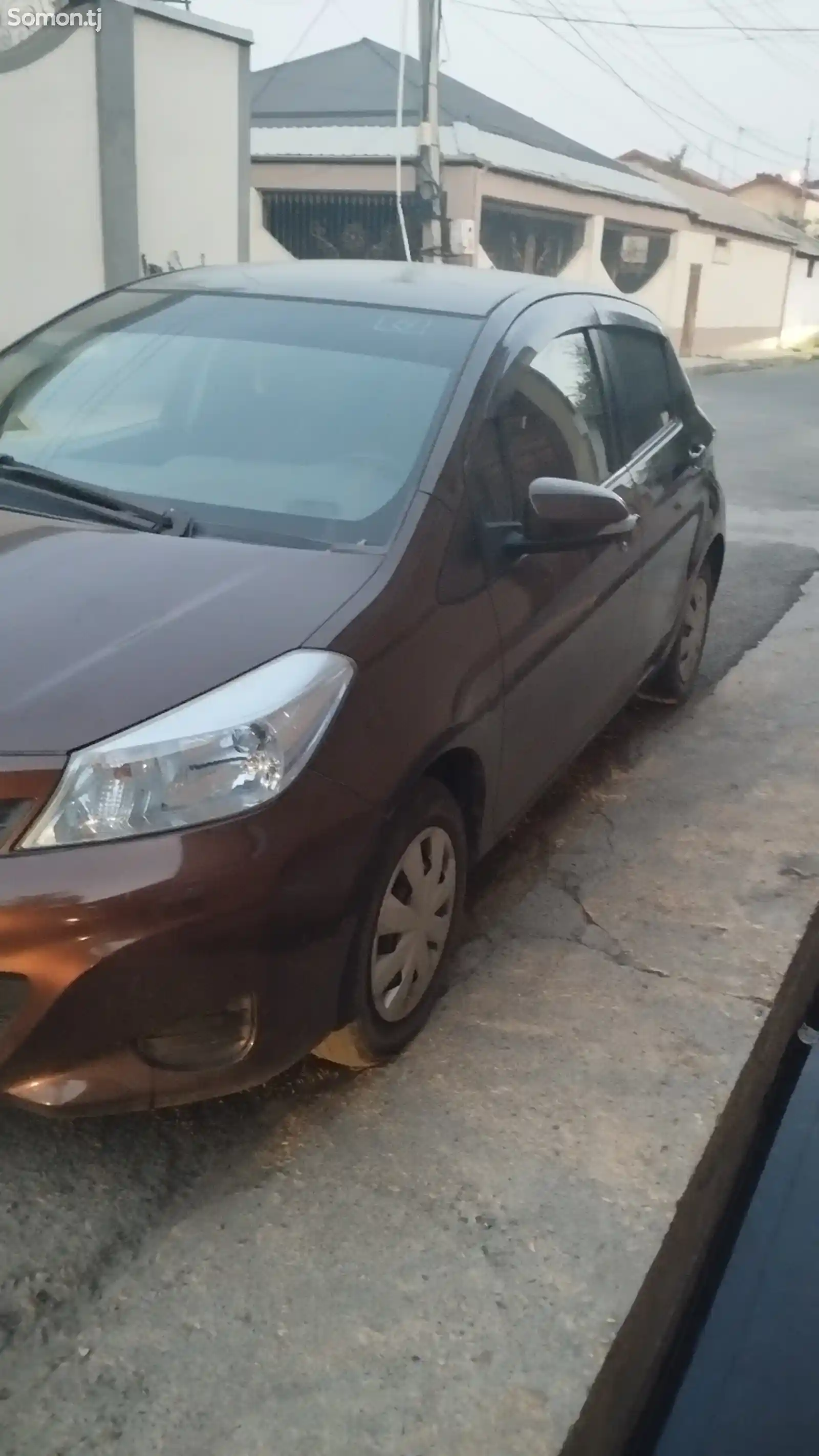 Toyota Vitz, 2011