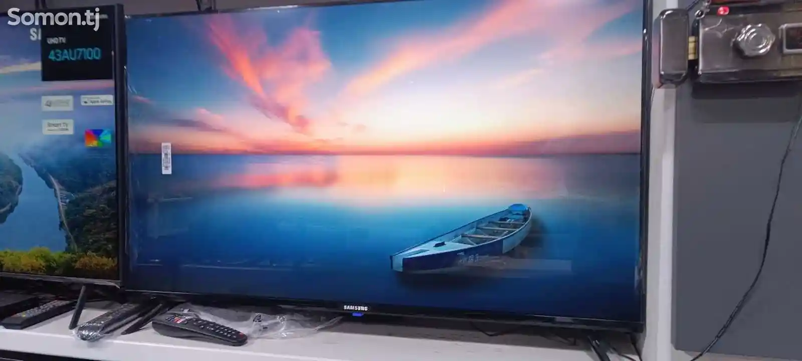 Телевизор Samsung 43 smart-3