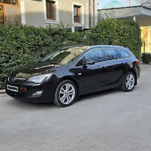 Opel Astra J, 2012