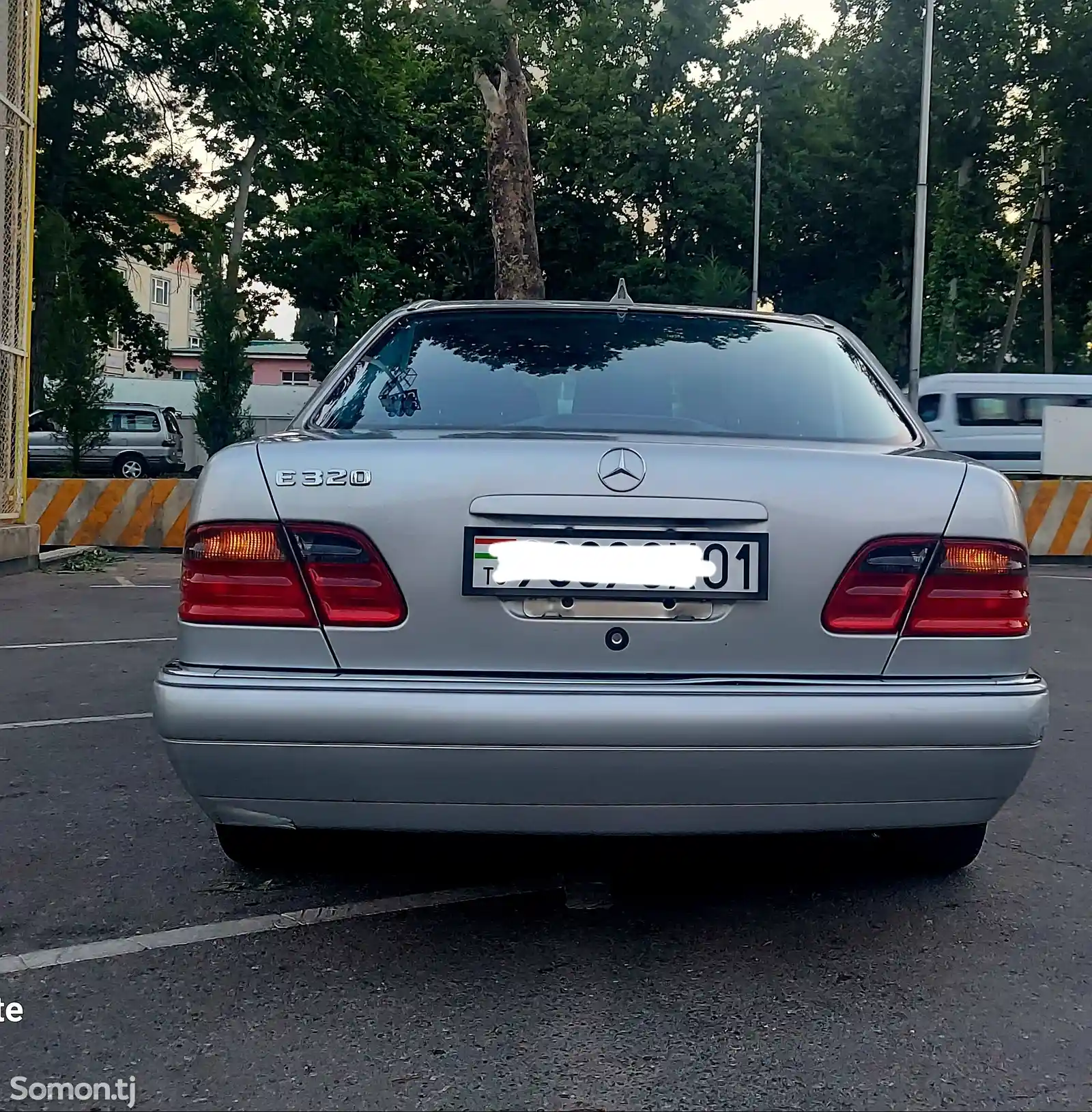 Mercedes-Benz E class, 1998-7