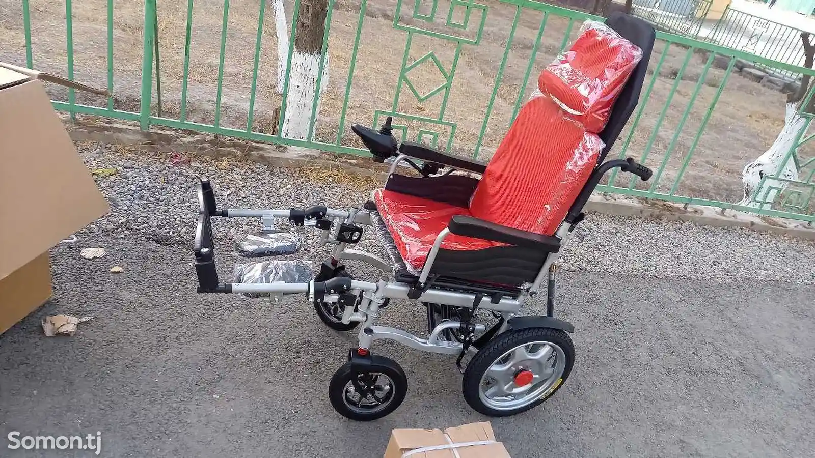 Инвалидная коляска с аккумулятором-6