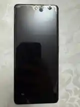 Телефон Realme-2