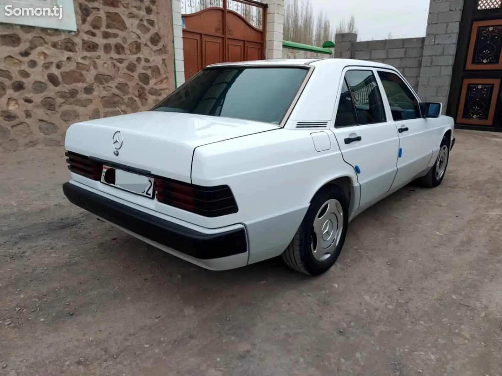 Mercedes-Benz W201, 1990-1