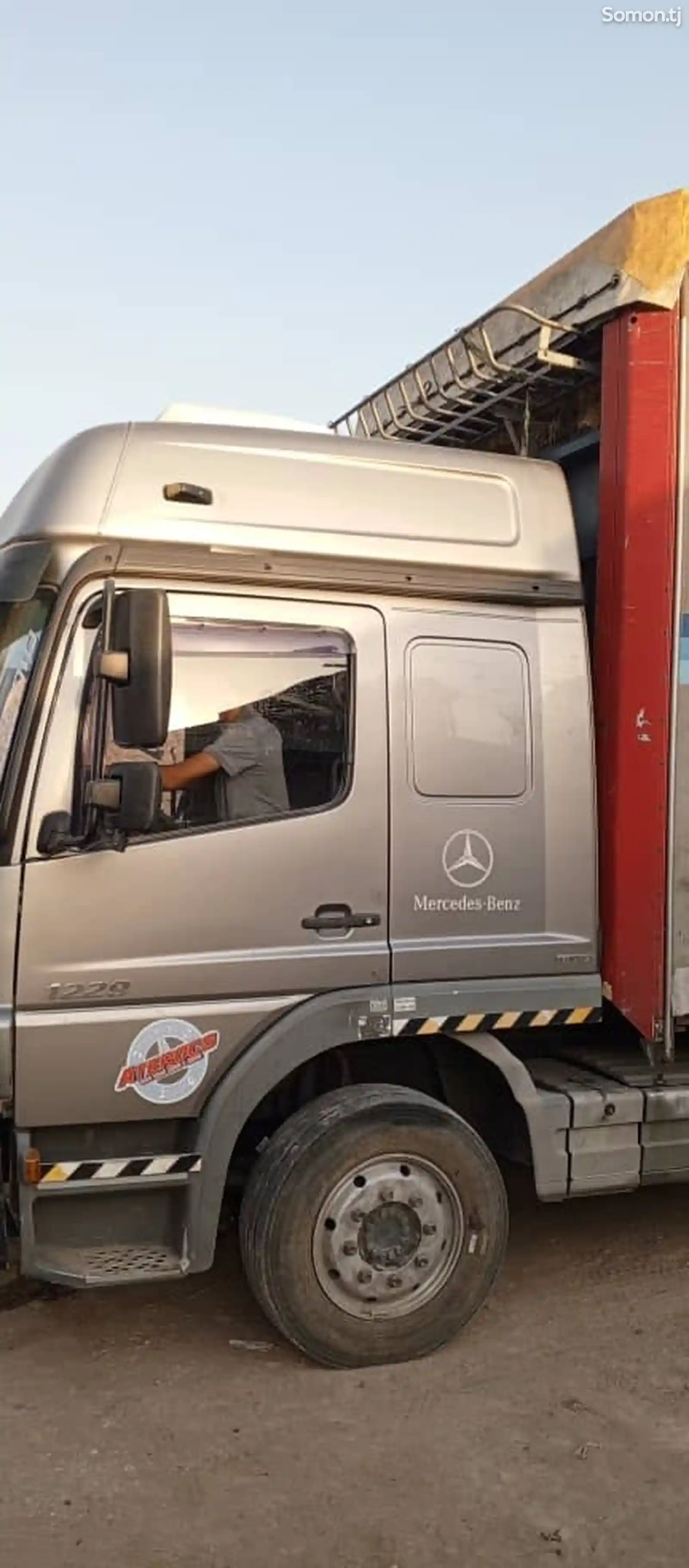 Бортовой грузовик Mercedes-Benz Atego 1229, 2014-5