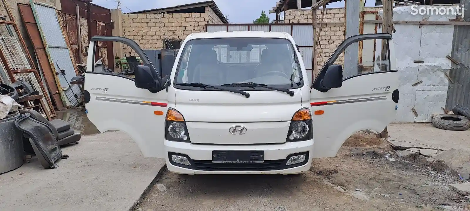 Бортовой автомобиль Hundai Porter 2, 2015-1