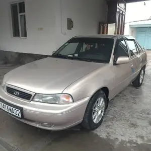 Daewoo Nexia, 1995