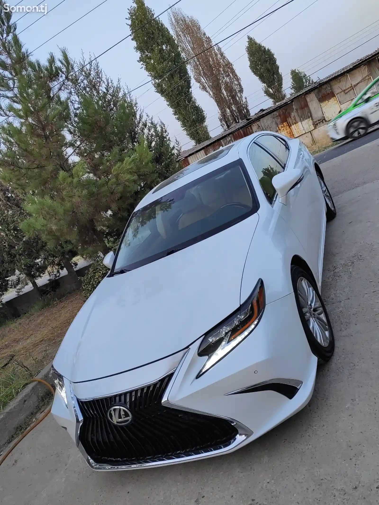 Lexus ES series, 2014-2