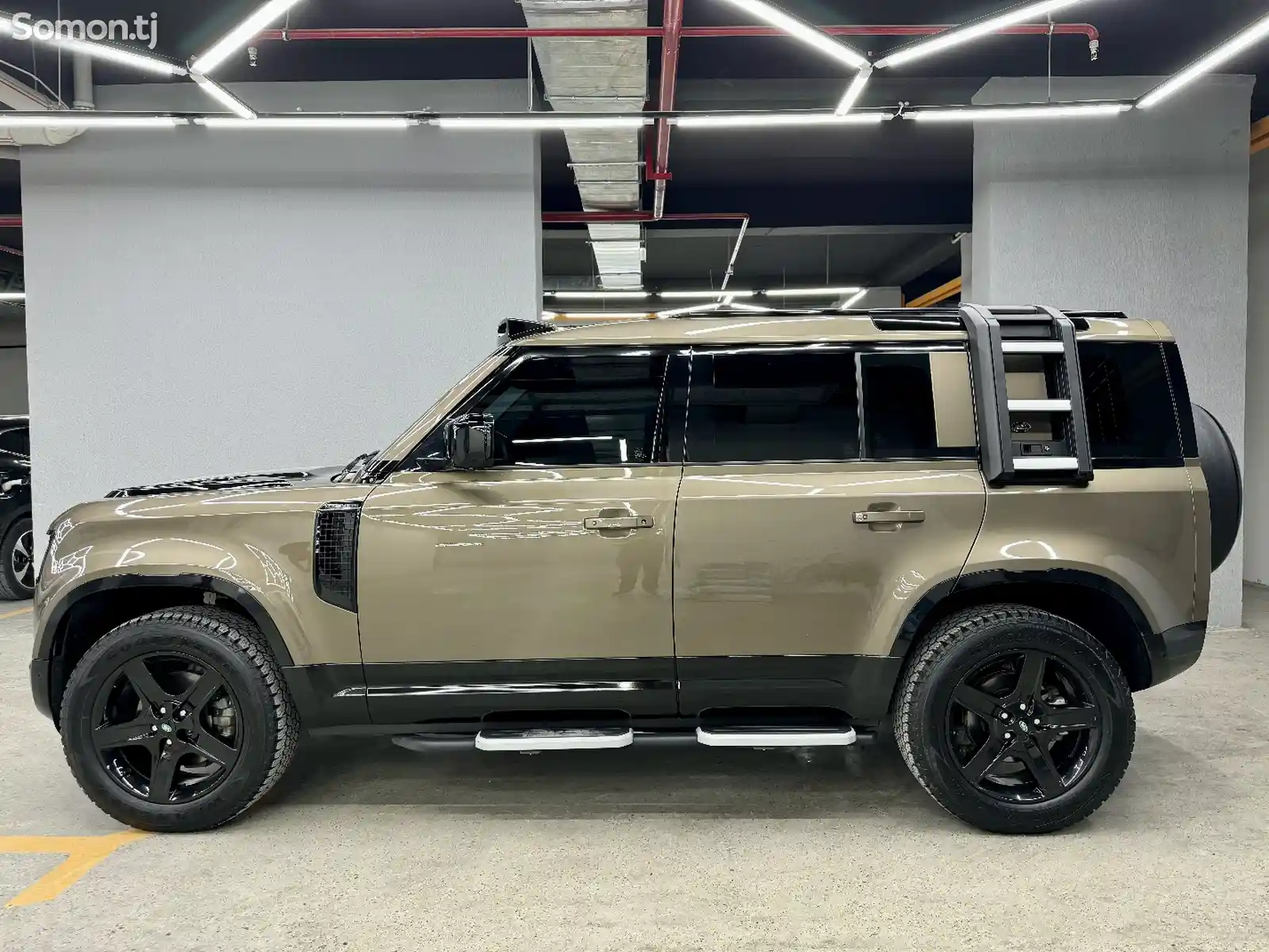 Land Rover Defender, 2021-5