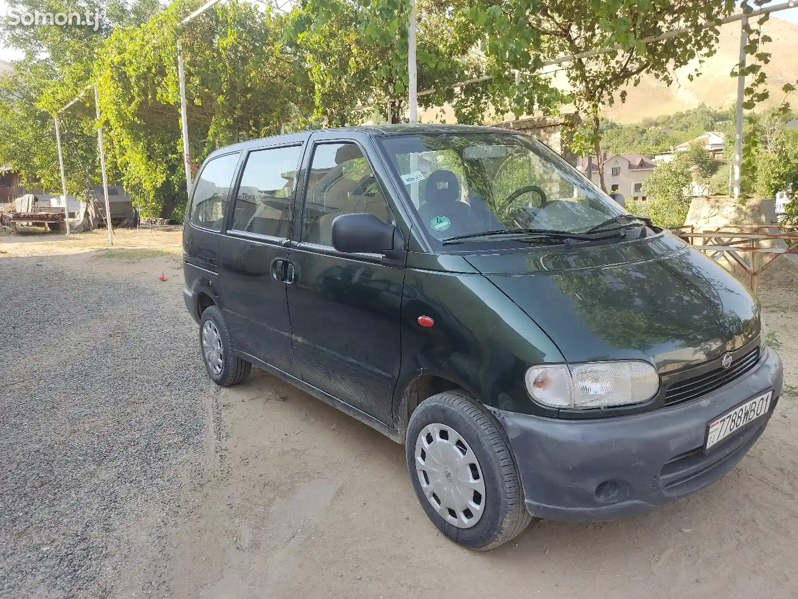 Nissan Serena, 2000-10