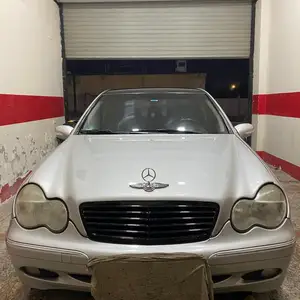 Mercedes-Benz C class, 2001