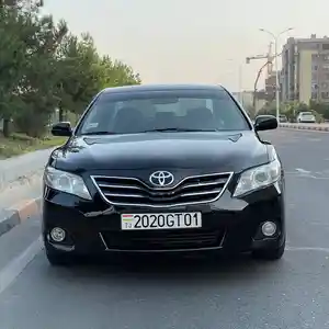 Toyota Camry, 2011