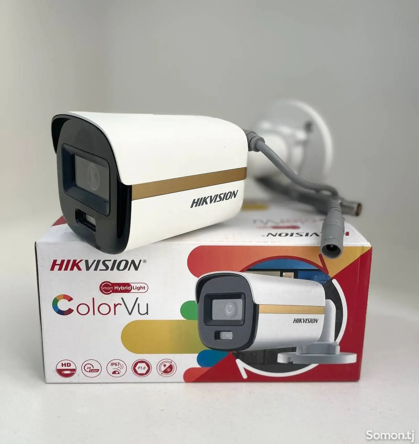 Аналоговая камера Hikvision DS-2CE10KF3T-L