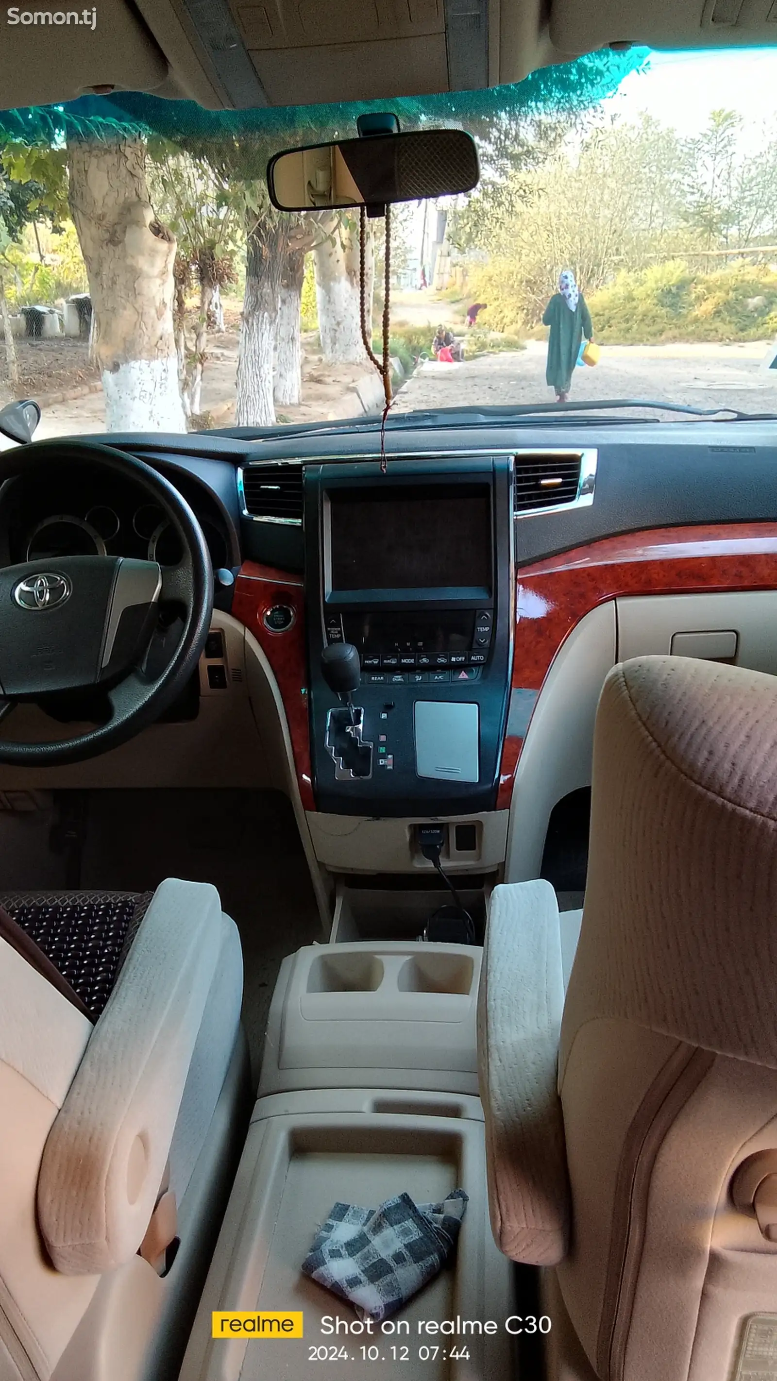 Toyota Vellfire, 2014-8