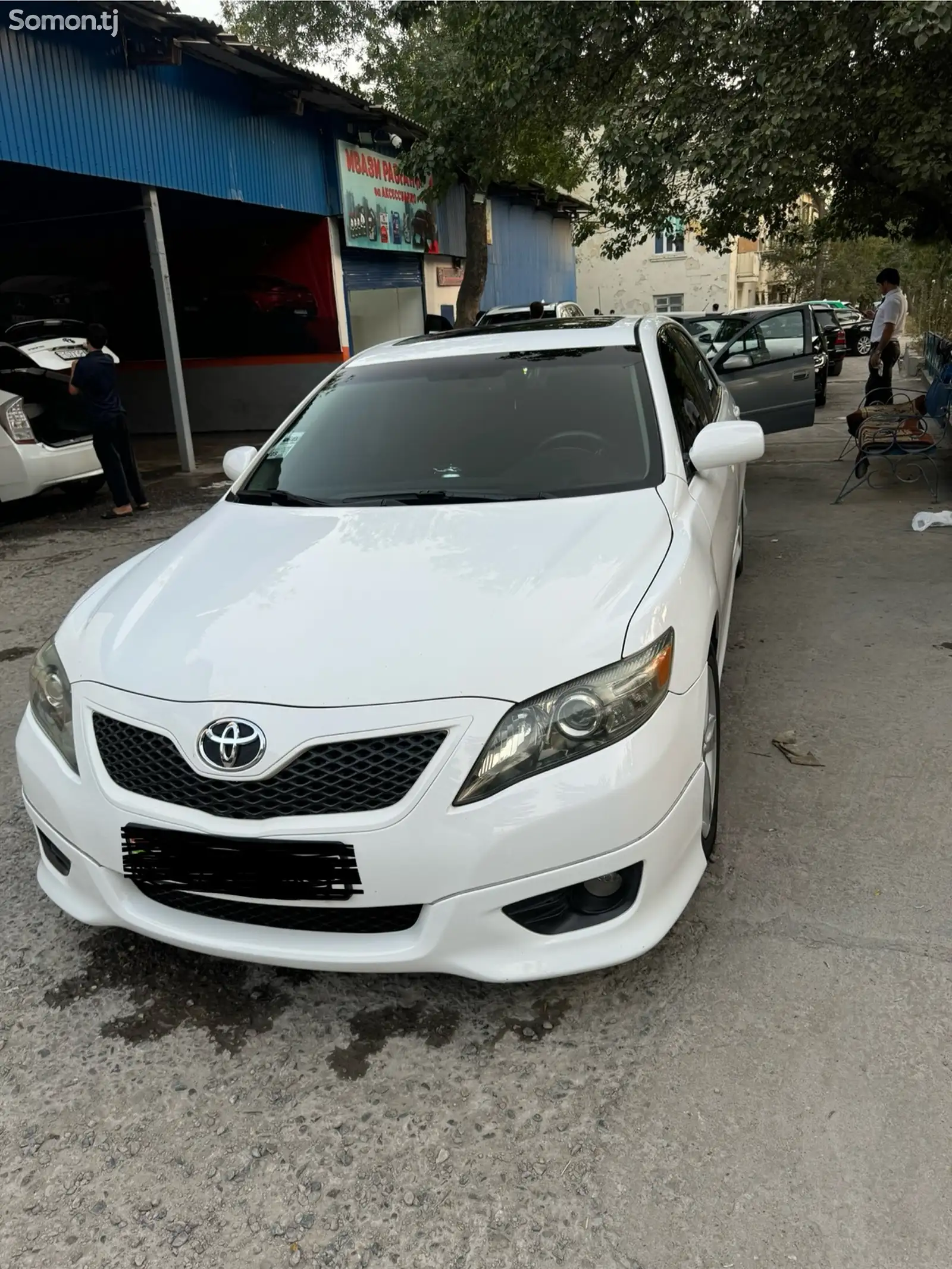 Toyota Camry, 2010-1