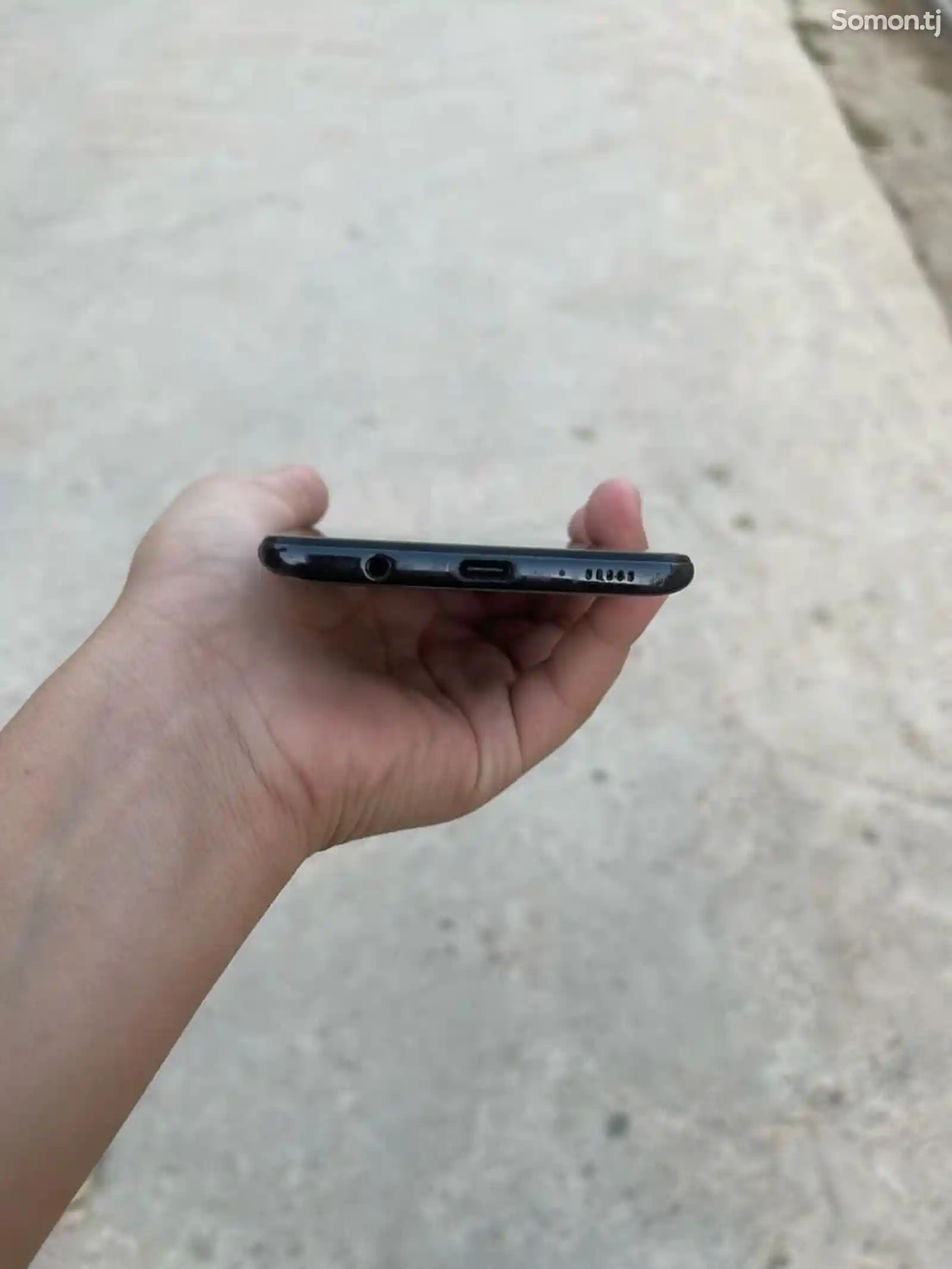 Samsung Galaxy A50-2