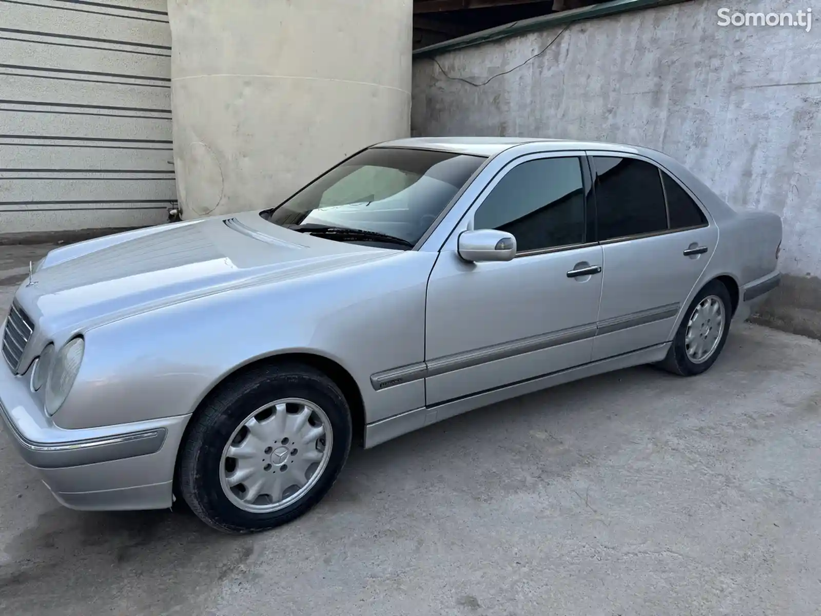 Mercedes-Benz E class, 2000-8