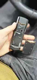 Телефон Vertu-11