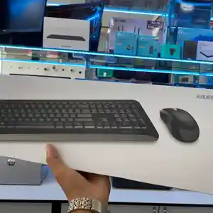Беспроводная клавиатура с мышкой от Microsoft