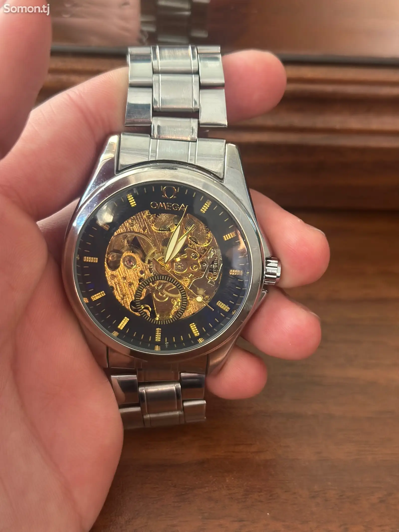 Часы Omega