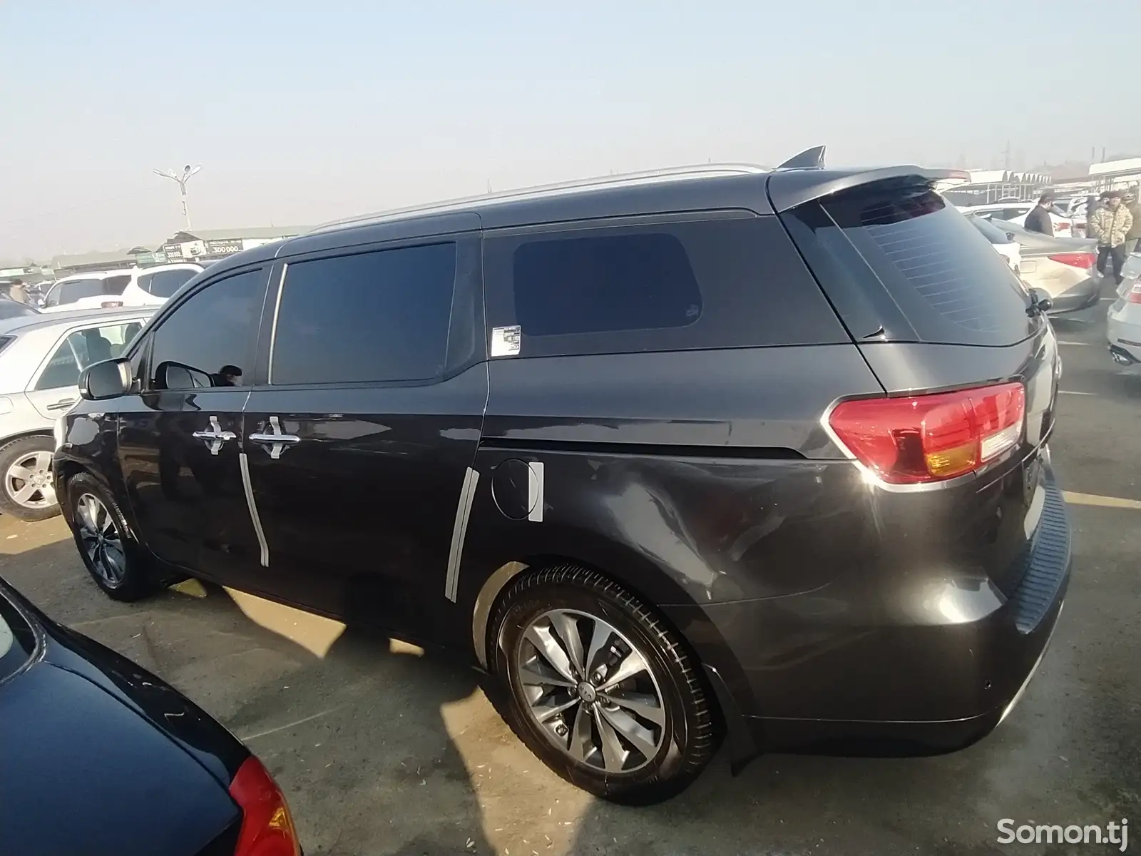 Kia Carnival, 2015-1