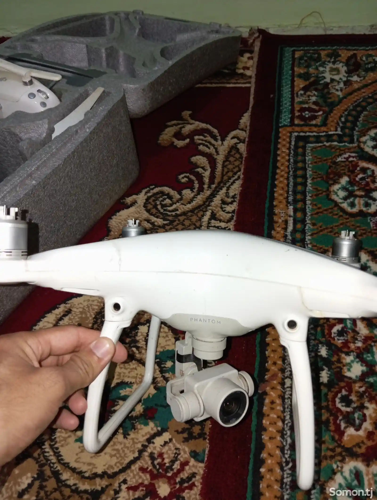 Квадрокоптер DJI Phantom 4-4