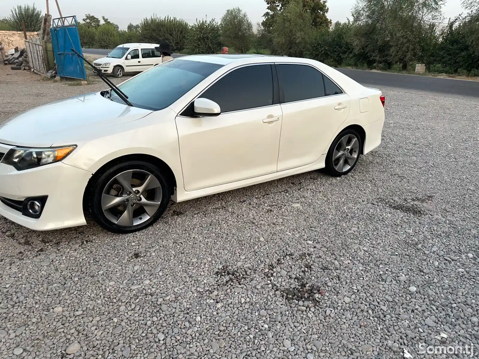 Toyota Camry, 2013-1