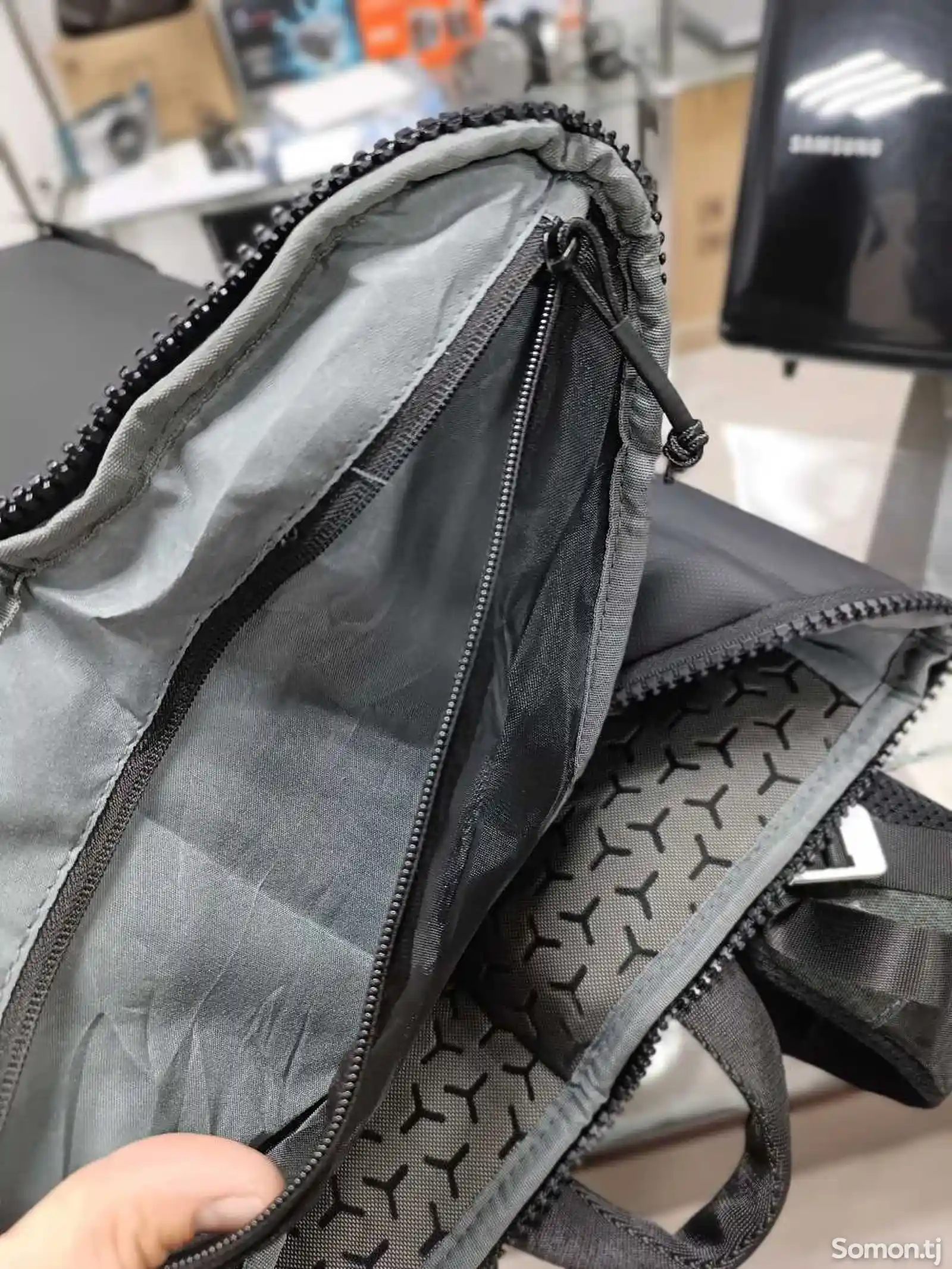 Рюкзак для ноутбука AlienWare Pro-10