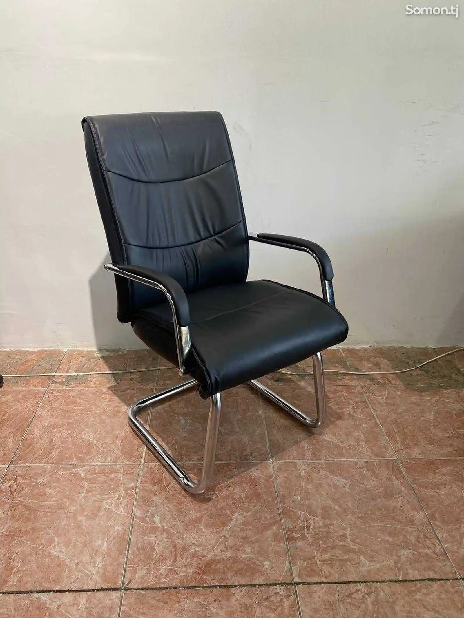 Офисное кресло C107-V-2