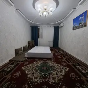 3-комн. квартира, 1 этаж, 70 м², 84мкр