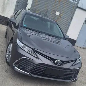 Toyota Camry, 2018