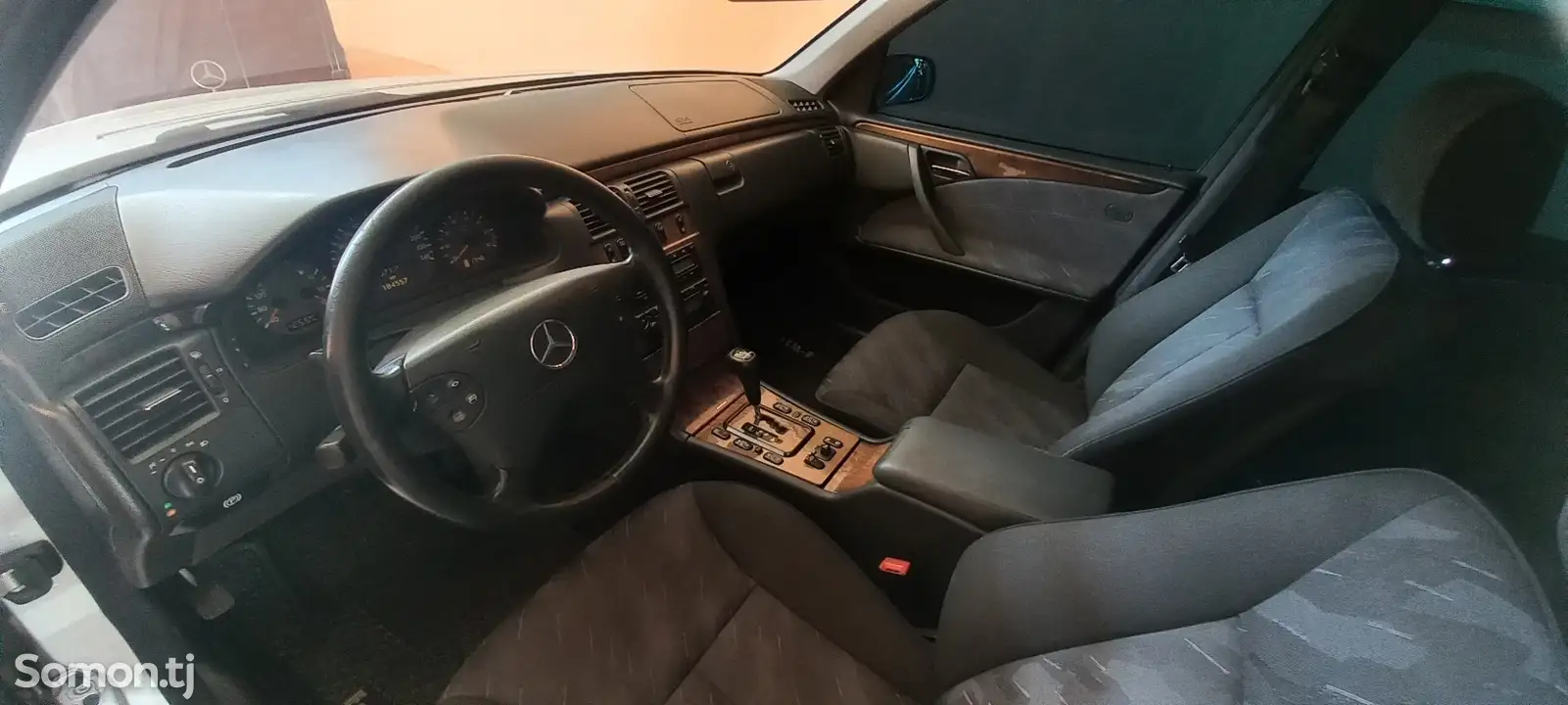 Mercedes-Benz E class, 2000-5