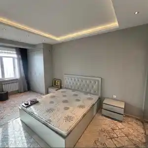 3-комн. квартира, 13 этаж, 90м², Сохили 8