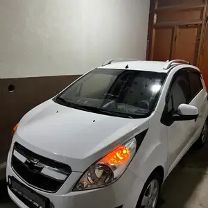 Chevrolet Spark, 2010