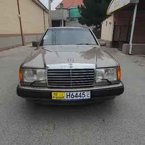 Mercedes-Benz W124, 1992