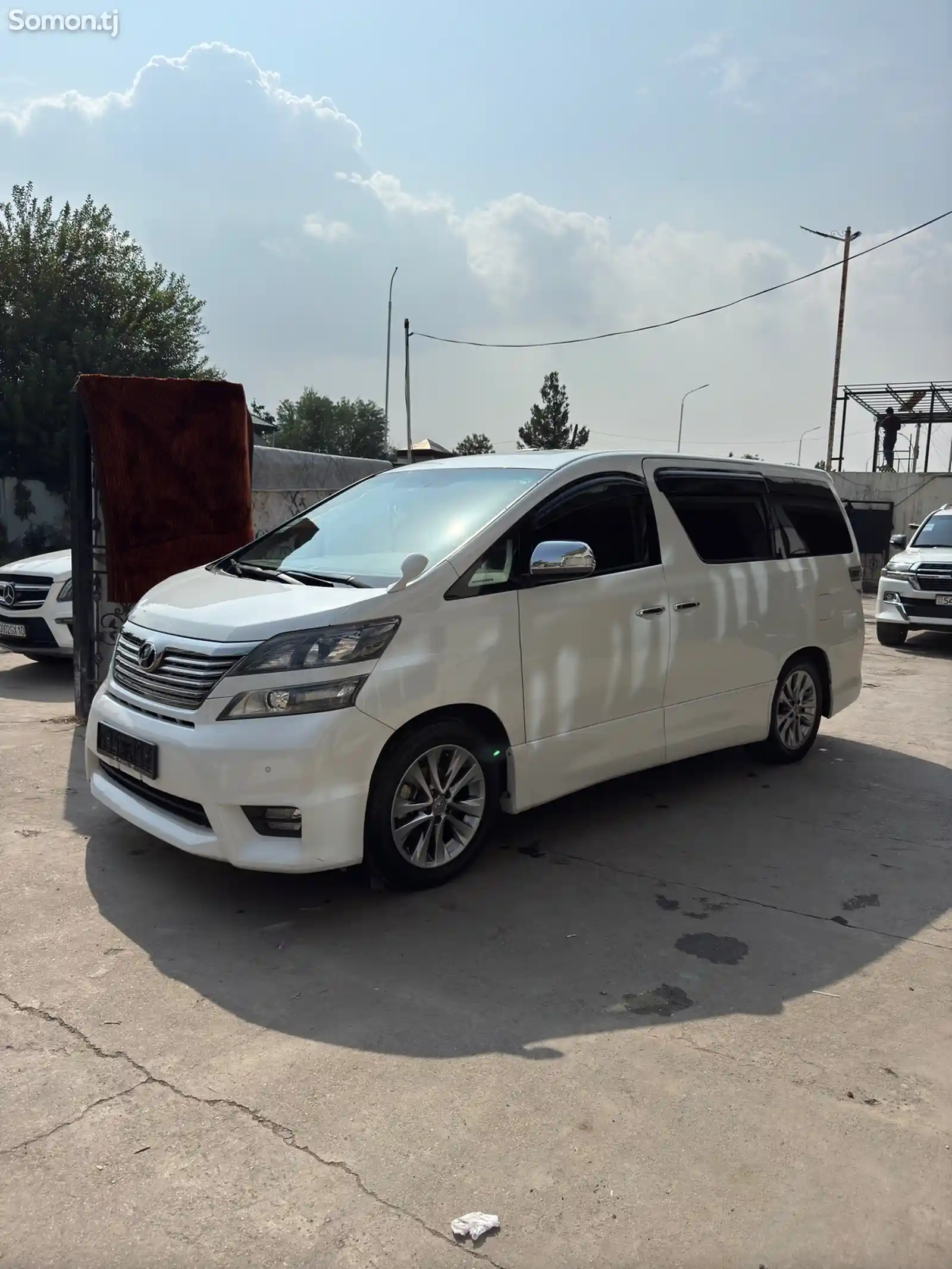 Toyota Vellfire, 2014-3