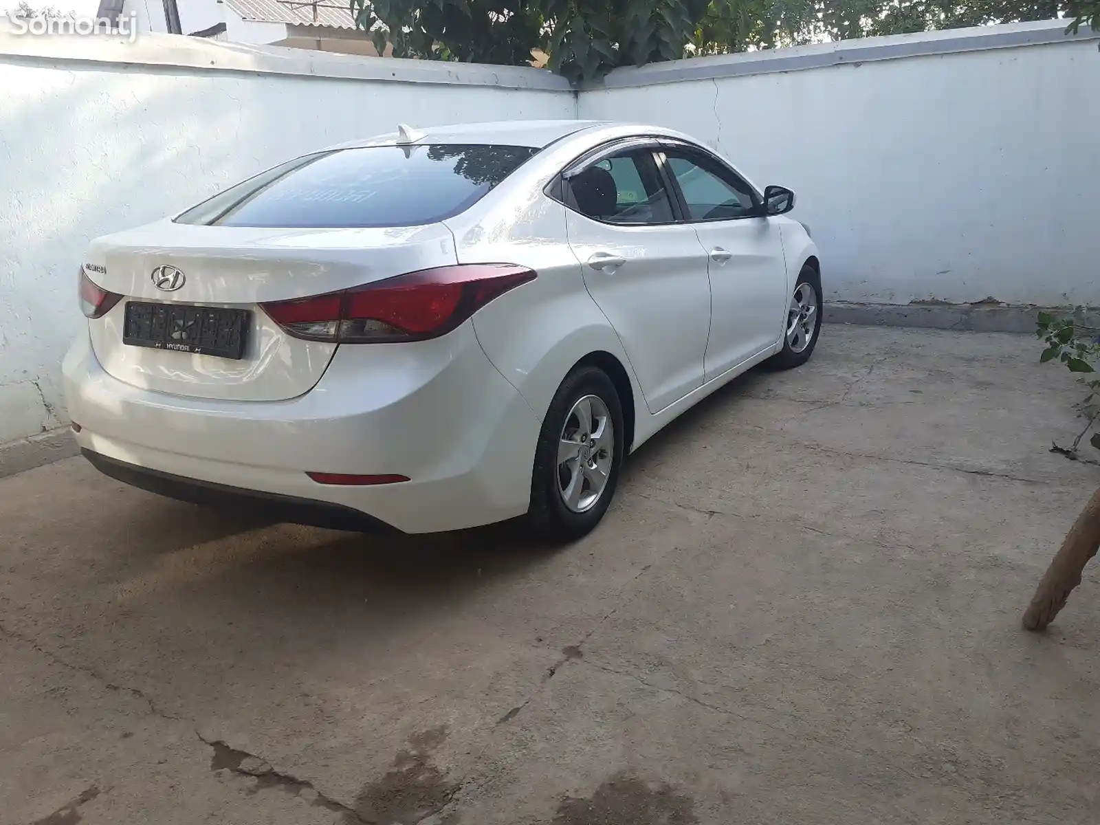 Hyundai Elantra, 2015-4