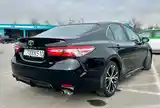 Toyota Camry, 2018-6